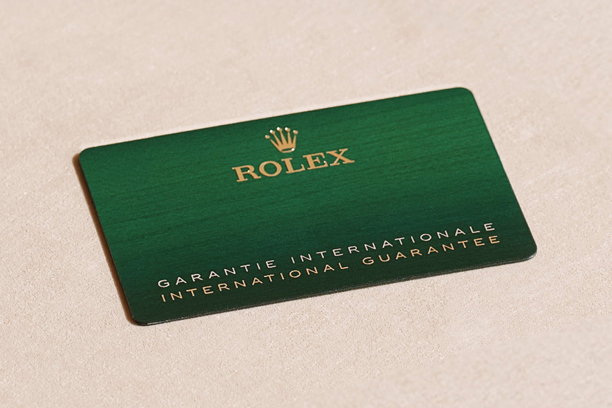 Image of the Rolex International Guarantee card.
