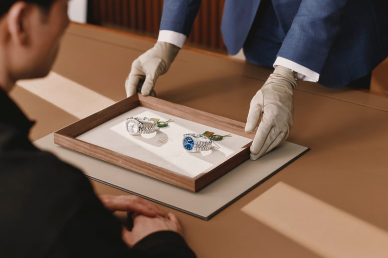 rolex send us a message