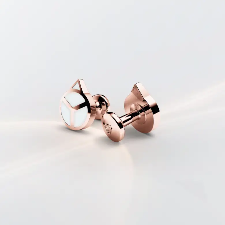 ‘Hand’ cufflinks A1025 feature 1