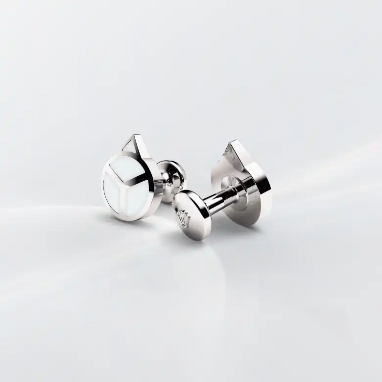 ‘Hand’ cufflinks A1029 feature 1