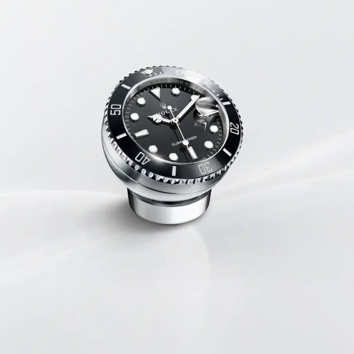 Đồng hồ để bàn Submariner Date C909010LN-0001 feature 1