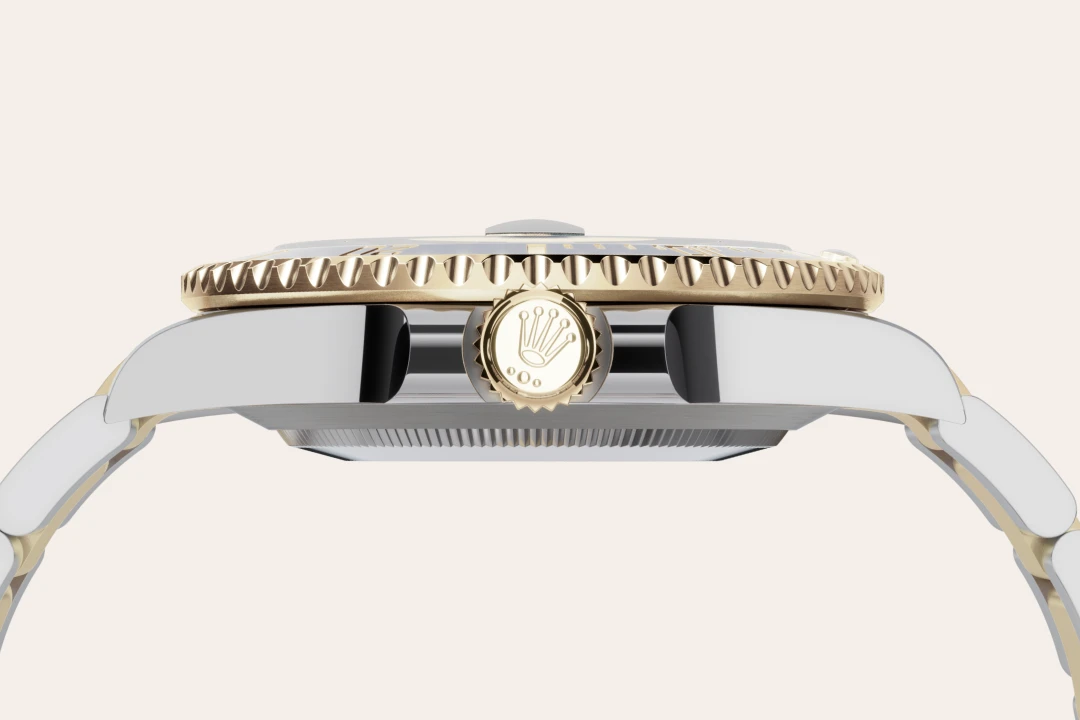 Submariner Date M126613LB-0002 feature 3