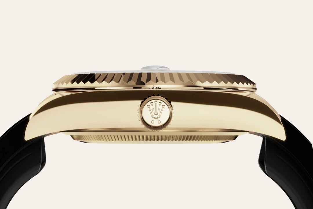 Sky-Dweller - 18 ct yellow gold