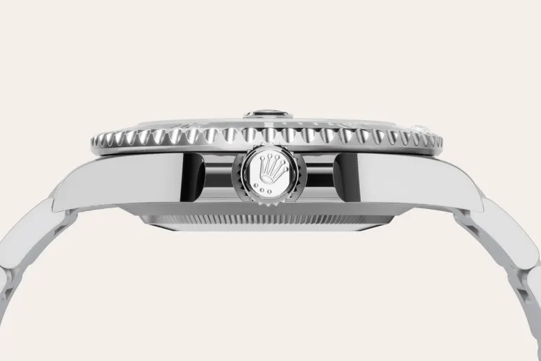 Submariner Date M126610LN-0001 feature 3