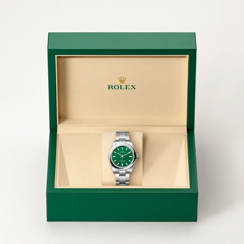 The Rolex Oyster Perpetual 31 in Oystersteel in the Rolex presentation box.