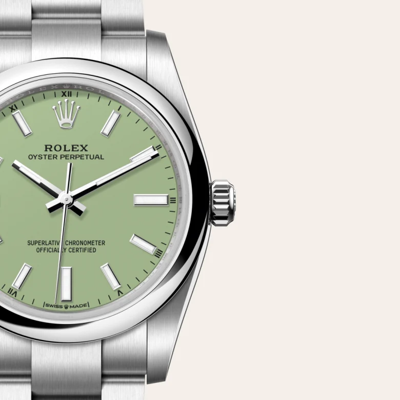 A close-up view of the Rolex Oyster Perpetual 34 in Oystersteel.