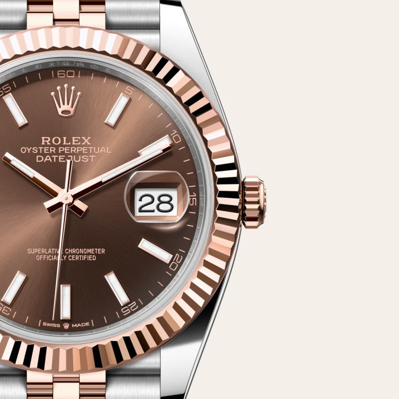 A close-up view of the Rolex Datejust 41 in Oystersteel and Everose gold.