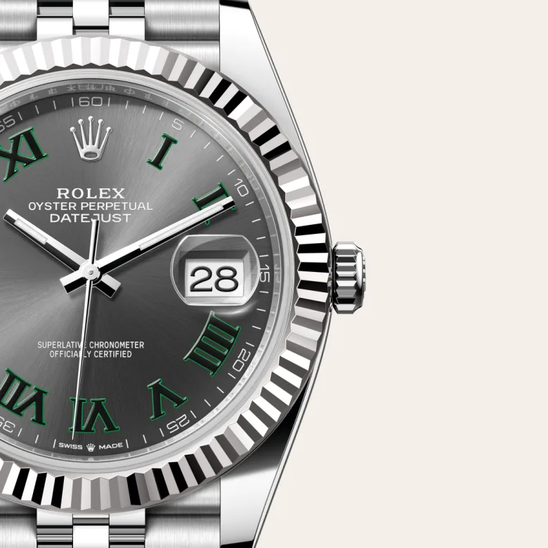 Cận cảnh đồng hồ Rolex Datejust 41 chế tác từ thép Oystersteel và vàng trắng.