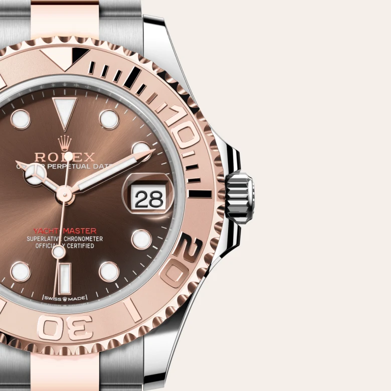 A close-up view of the Rolex Yacht-Master 37 in Oystersteel and Everose gold.