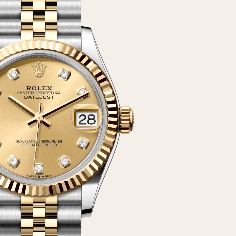 A close-up view of the Rolex Datejust 31 in Oystersteel and yellow gold.