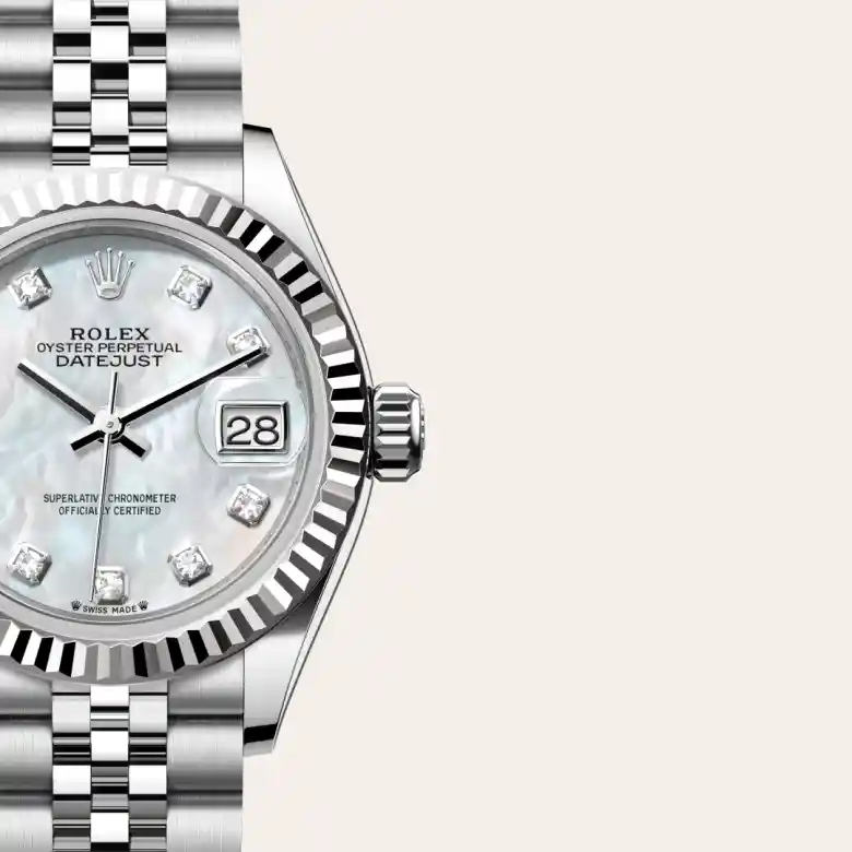 A close-up view of the Rolex Lady-Datejust in Oystersteel and white gold.