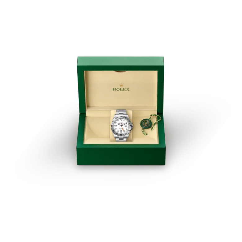 Explorer II M226570-0001 in box